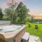 Waterside Haven by AvantStay Lakefront Hot Tub Game Room Fire Pit