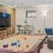 Waterside Haven by AvantStay Lakefront Hot Tub Game Room Fire Pit