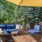 Waterside Haven by AvantStay Lakefront Hot Tub Game Room Fire Pit