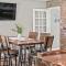 Tavern at the Woods by AvantStay Lakefront Views Hot Tub Firepit Game Room