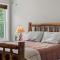 Tavern at the Woods by AvantStay Lakefront Views Hot Tub Firepit Game Room
