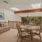 Tranquil Waterside by AvantStay Lakefront Dock Game Room Views
