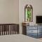 Tranquil Waterside by AvantStay Lakefront Dock Game Room Views