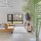 The Barn House by AvantStay Modern Outdoor Living Area Hot Tub