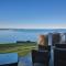 Marine View Bluff by AvantStay Waterfront Views