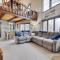 Chalet All Day AvantStay Lakeside Firepit Shared Pool