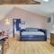 Chalet All Day AvantStay Lakeside Firepit Shared Pool