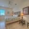 2 Homes on the Bay Shared Waterfront Pool Boat Dock Laguna Village Paradise - بادري آيلاند