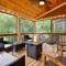 Sweetgum by AvantStay Black Mountain Retreat w Covered Deck