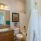 Moonlight by AvantStay Modern Home w Views Direct Access to Rockaway Beach