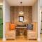 The Gem Estate by AvantStay Modern Farmhouse w Lavender Fields Hot Tub