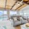 Totally Beachin Getaway by AvantStay Waterfront