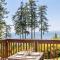 Smugglers Lagoon Beach Cottage by AvantStay