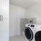 Twin Oaks Retreat by AvantStay Mins to Freeland