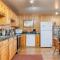 Cove Cottage by AvantStay Waterfront Views Spa