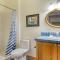 Goss Lake Chalet by AvantStay Lakefront w Dock