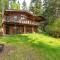 Goss Lake Chalet by AvantStay Lakefront w Dock