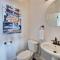 Luckys Lake House by AvantStay Private Lake Bar