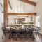 Explorer by AvantStay Close to Slopes Game Room Guest Suite Hot Tub