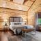 Smokey’s Paradise by AvantStay Sleeps 22 Pool - 赛维尔维尔