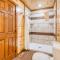 Smokey’s Paradise by AvantStay Sleeps 22 Pool - 赛维尔维尔