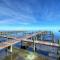 Balcony w Bay View Shared Pool Boat Dock Fat Flounder by AvantStay - Île Padre