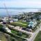 Balcony w Bay View Shared Pool Boat Dock Fat Flounder by AvantStay - Île Padre