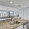304 E Port O Call by AvantStay Rooftop Deck Close to Beach - 棕榈岛
