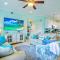 Steps to SandFest Beach Access 2 Pools Tennis Shorely Blessed by AvantStay - Port Aransas
