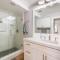 Ocean Breeze Buyout by AvantStay Steps to Beach - Newport Beach
