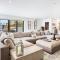 Moonlight Modern by AvantStay Spectacular BeachOcean Views Footsteps from Beach and Shops - 恩西尼塔斯
