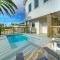 Wild Horse by AvantStay Walk to Beach Pool