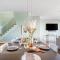 High Tide By AvantStay Incredible Beach Front Home w Pool