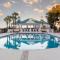 High Tide By AvantStay Incredible Beach Front Home w Pool - جزيرة النخيل