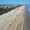 Steps to SandFest Ocean View w Pool Pickleball Summer Love by AvantStay - Port Aransas