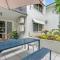 Leafy Solace - A Contemporary Cairns City Hideaway - Cairns