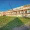 Beachfront Condo Prvt Balcony w View Pool Access Beach Happy by AvantStay