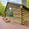 Half Moon by AvantStay 4BR Cabin w Large Deck Yard w Patio Outdoor Dining