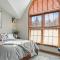 Lakers Pointe by AvantStay Lakefront Private Peninsula Hot Tub Game Room