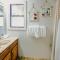 Aster by AvantStay Classic Kings Beach Cottage In The Of North Shore