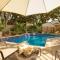 Palmetto by AvantStay Gorgeous Character Home w Pool Sun Room Pool Table - Isle of Palms