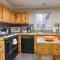 Riverfront Bend by AvantStay Private Dock Large Yard w Views Hot Tub - بيند