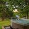 For Lake Sake by AvantStay Lakefront Hot Tub View