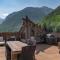 Ghostriders 11 by AvantStay Top Floor Condo w Large Patio Mountain Views