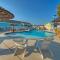Shared Resort-Style Pool Playground Patio w Bar Tidal Times by AvantStay - Порт-Аранзас