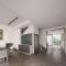 Serene Vale Inn Guilin-Free One Way pick up service to High-speed Railway Station for 2 Nights - Ґуйлінь