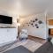 Seaside Getaway by AvantStay Deck w Views