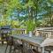 Lake It Right by AvantStay Lakefront w Dock Hot Tub Fire Pit Game Room