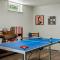 Lake It Right by AvantStay Lakefront w Dock Hot Tub Fire Pit Game Room