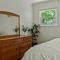 Lake It Right by AvantStay Lakefront w Dock Hot Tub Fire Pit Game Room